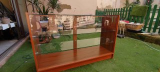 Mostradores expositor cristal y madera son 2