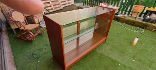 Mostradores expositor cristal y madera son 2