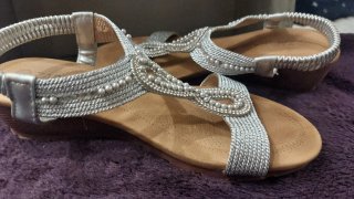 Sandalias Plateadas con Perlas Talla 38