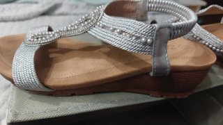 Sandalias Plateadas con Perlas Talla 38