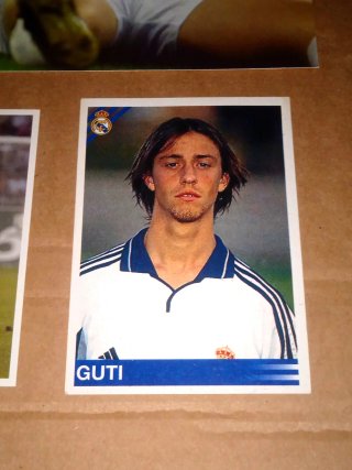 Lote de Cromos y postal de Guti Real Madrid