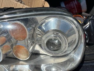 Faro Xenon Lado Piloto Volkswagen Golf IV