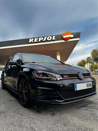 Volkswagen Golf GTI 7.5 Performance