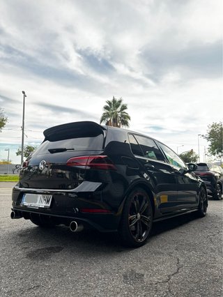 Volkswagen Golf GTI 7.5 Performance