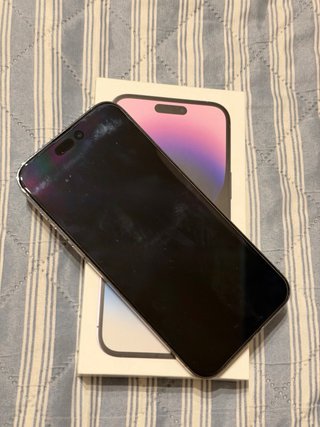 iPhone 14 Pro Max Morado