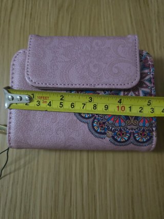 CARTERA -MONEDERO BOHEMIO. CON ETIQUETA