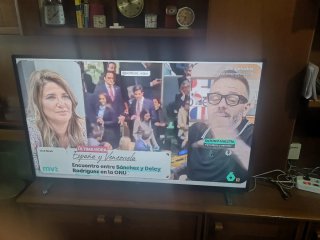 TV smart philips 50 pulgada con mando distancia