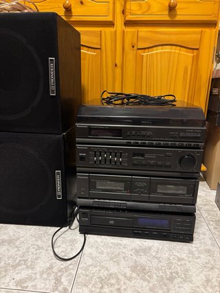 Equipo Hi-Fi vintage Panasonic + altavoces Diesse