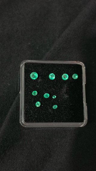 Lote Esmeraldas Colombianas Talla Redonda