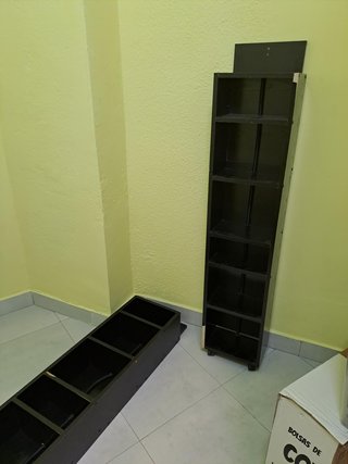 2 TORRES estantería RUEDAS libros, cds, dvd MADERA