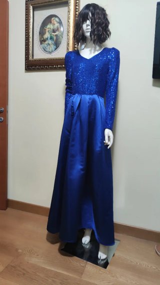 Abito lungo blu con paillettes