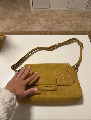 Bolso Misako mostaza con flores