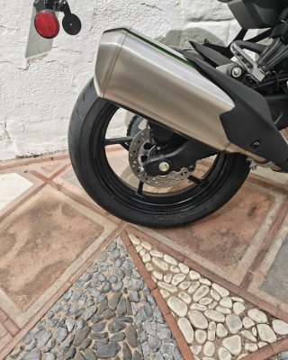Kawasaki ZX4RR Ninja