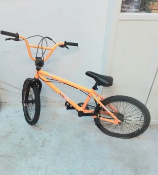 Bicicleta BMX Naranja