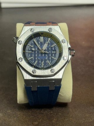 Reloj MOD  Estilo Aud Pig Acero y Caucho Azul