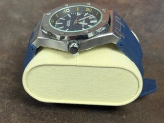 Reloj MOD  Estilo Aud Pig Acero y Caucho Azul