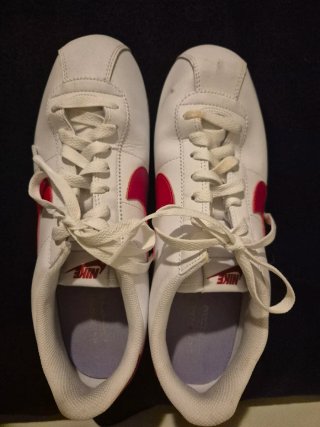 Zapatillas Nike Urbanas Rojas y Blancas
