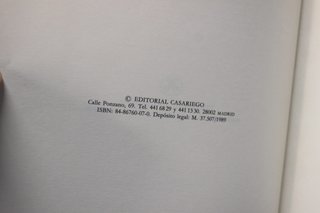 Libro facsímil. Libro de Caza del Rey Modus. Editorial Casariego, 1989.