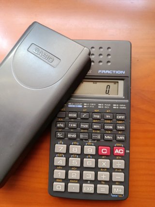 Calculadora Científica Casio fX-825X
