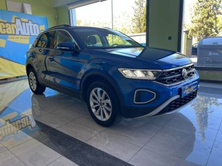 Volkswagen T-Roc MÁS  1.5 TSI DSG7  150cv