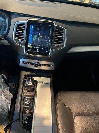 Volvo XC90 D5  MOMENTUM  235cv AWD Automático