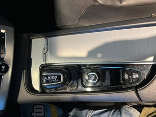 Volvo XC90 D5  MOMENTUM  235cv AWD Automático