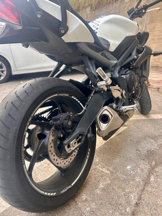 Triumph Street Triple 675
