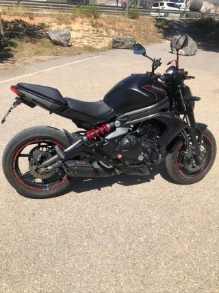 Kawasaki ER6n 650cc Negra
