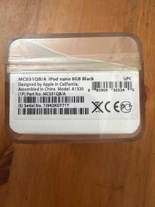 iPod nano 8GB Negro A1320 para piezas caja y funda