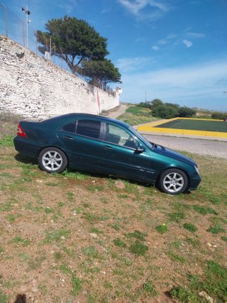 Mercedes-Benz Clase C 2006