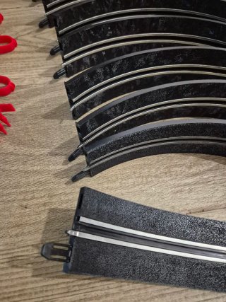 Scalextric Compact Looping
