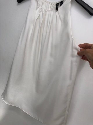 Blusa sin mangas blanca