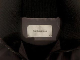 Chaqueta Bimba Y Lola de mujer talla S nuevecita