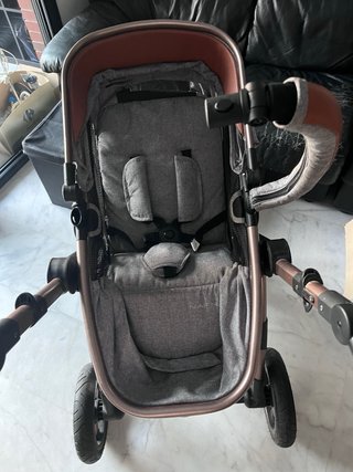 Carrito Bebé 3 en 1 Poco Uso