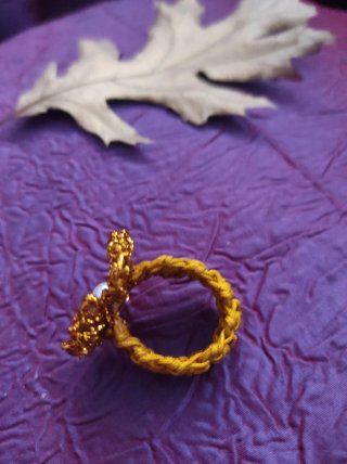Conjunto Anillo y Pendientes Flor dorado y perlas