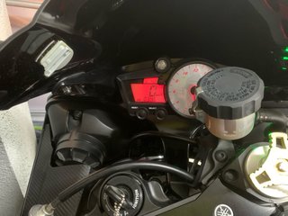 Yamaha YZF R6 Negra y Dorada