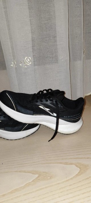 Zapatillas Joma R2000