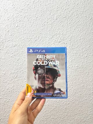 Consola Sony PS4 Negra + Call of Duty (SIN MANDO)