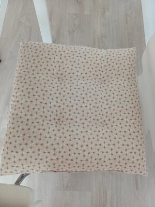 Mesa de comedor + 4 sillas