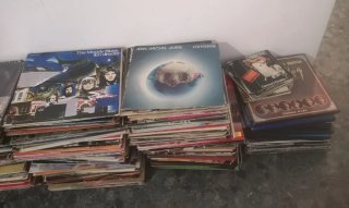 LOTE 600 DISCOS VINILO + REGALO