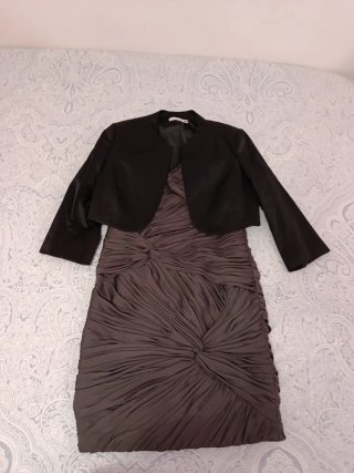Vestido de fiesta gris