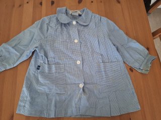 Babi Escolar de Cuadros Azul y Blanco Talla 1