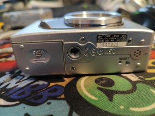 Fotocamera Sony Cyber-shot DSC-W1