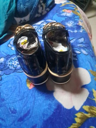 Mocasines Negros con Detalle de Cadena