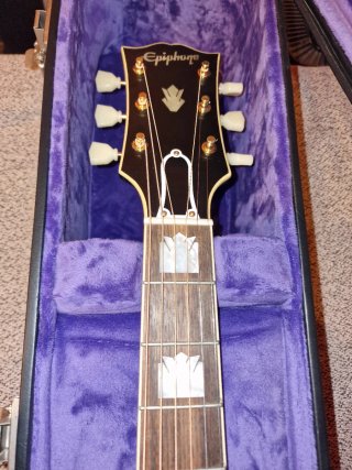 Epiphone SJ-200 Inspired by Gibson