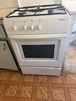 Cocina de gas blanca