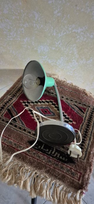 Lampada da tavolo vintage verde menta