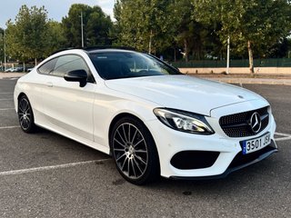 Mercedes-Benz Clase C 2016 libro de revisiones