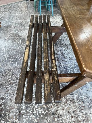 MESA CON BANCO DE MADERA