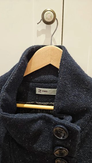 Abrigo azul y gris Two